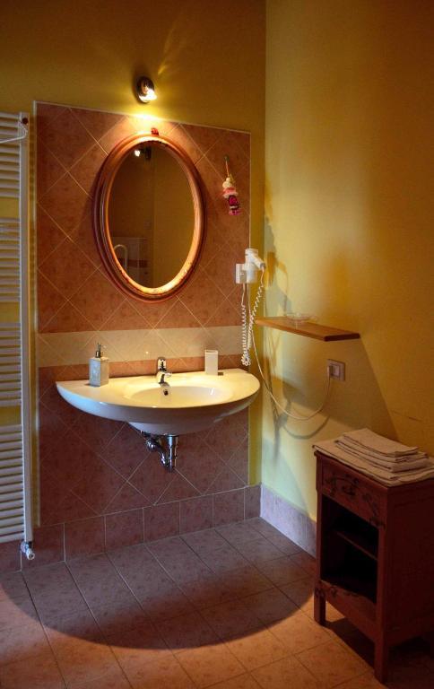 Agriturismo Dondino Cavriana Δωμάτιο φωτογραφία